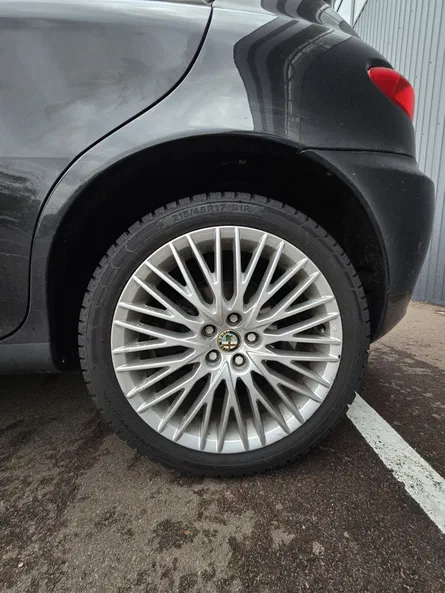 Alfa Romeo 147 2006 - 10