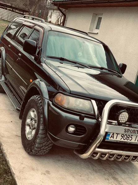 Mitsubishi Pajero 2003