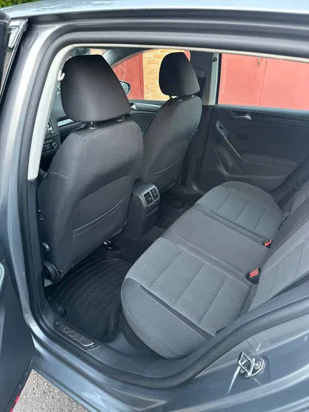 Volkswagen Golf 2011 - 15