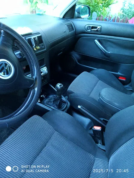 Volkswagen Golf 2000 - 6