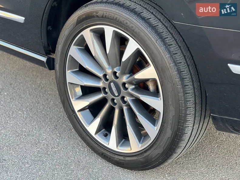 Lincoln Navigator 2019 - 18