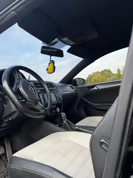 Volkswagen Jetta 2015 - 7