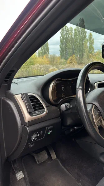 Jeep Grand Cherokee 2017 - 12