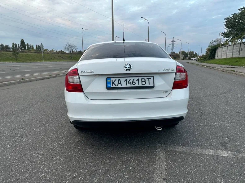 Skoda Rapid 2013 - 7