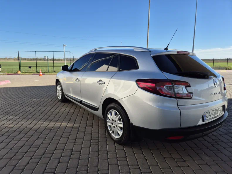 Renault Megane 2011 - 6