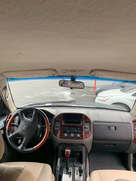 Mitsubishi Pajero 2005