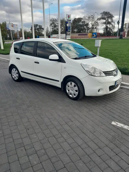 Nissan Note 2011