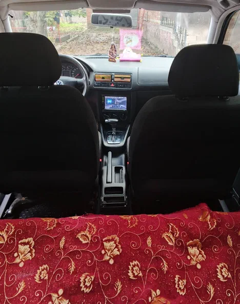 Volkswagen Golf 2000 - 7