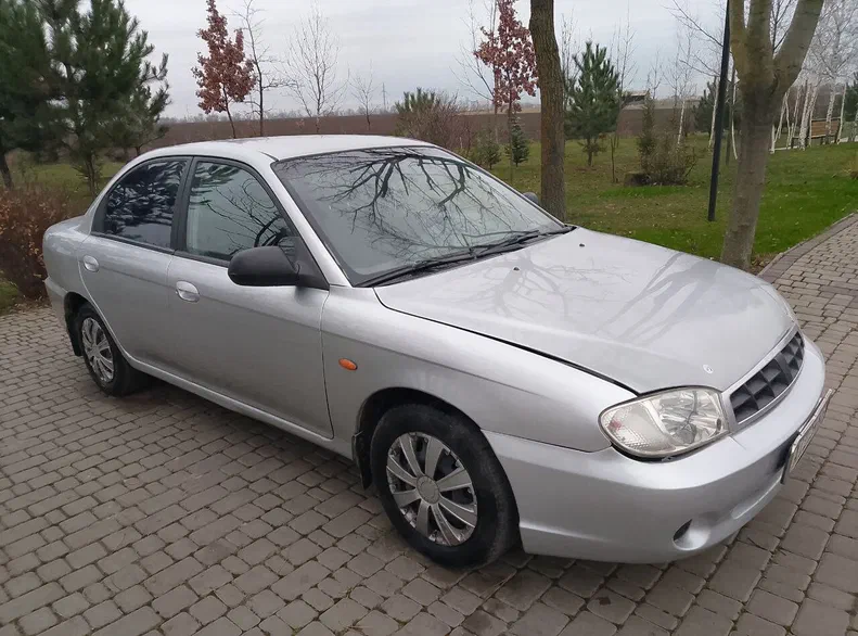 Kia Sephia 2003 - 6