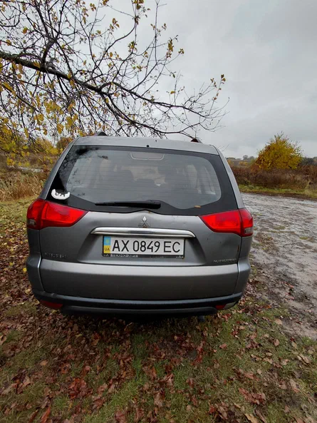 Mitsubishi Pajero 2013