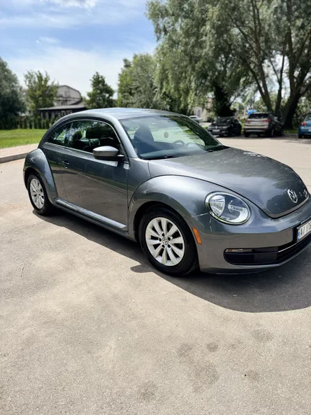 Volkswagen Beetle 2016 - 6