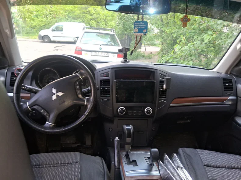 Mitsubishi Pajero 2008