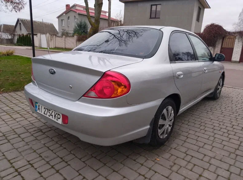 Kia Sephia 2003