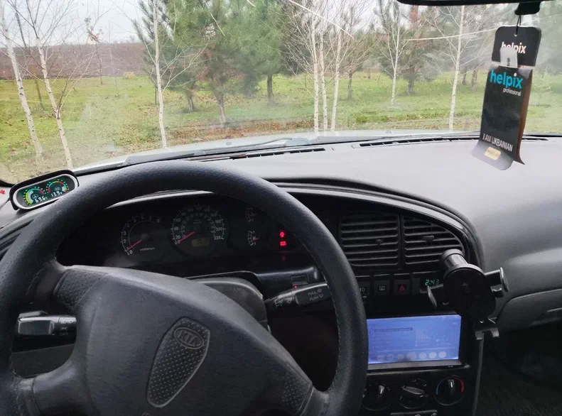 Kia Sephia 2003 - 11