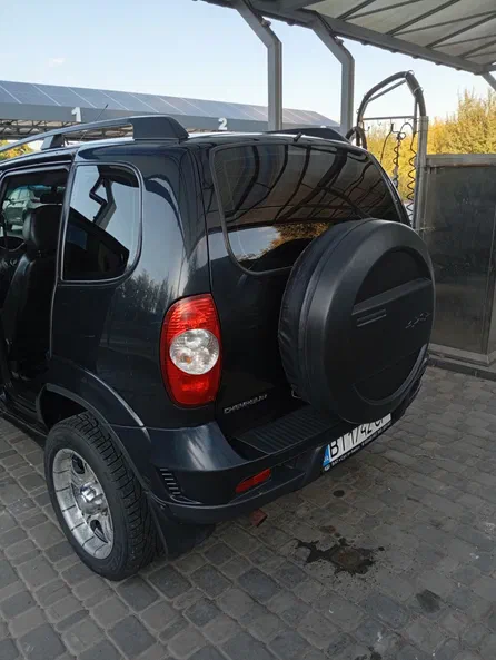 Chevrolet Niva 2010 - 9