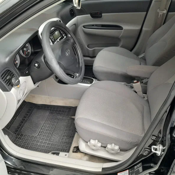 Hyundai Accent 2009 - 9