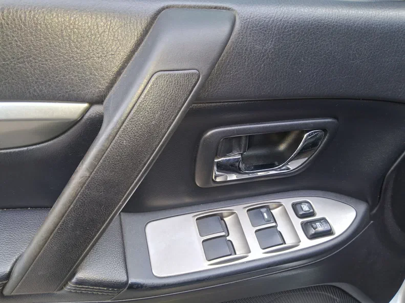 Mitsubishi Pajero 2008 - 11