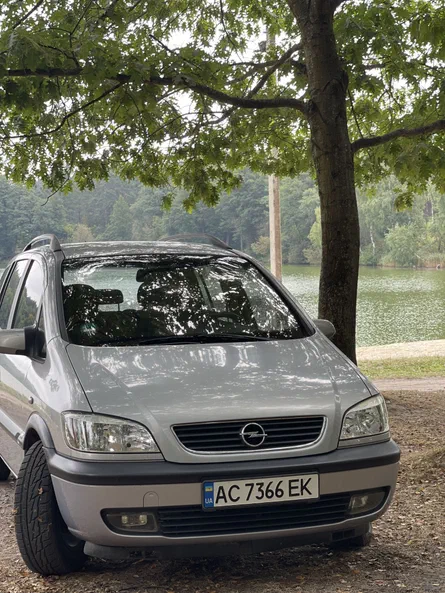 Opel Zafira 2002