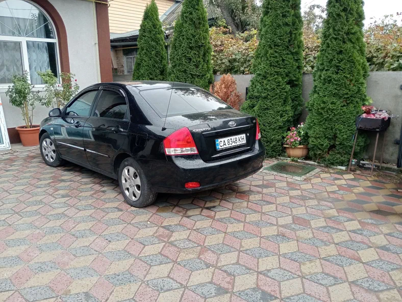 Kia Cerato 2008 - 9