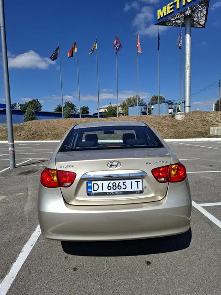 Hyundai Elantra 2010 - 7