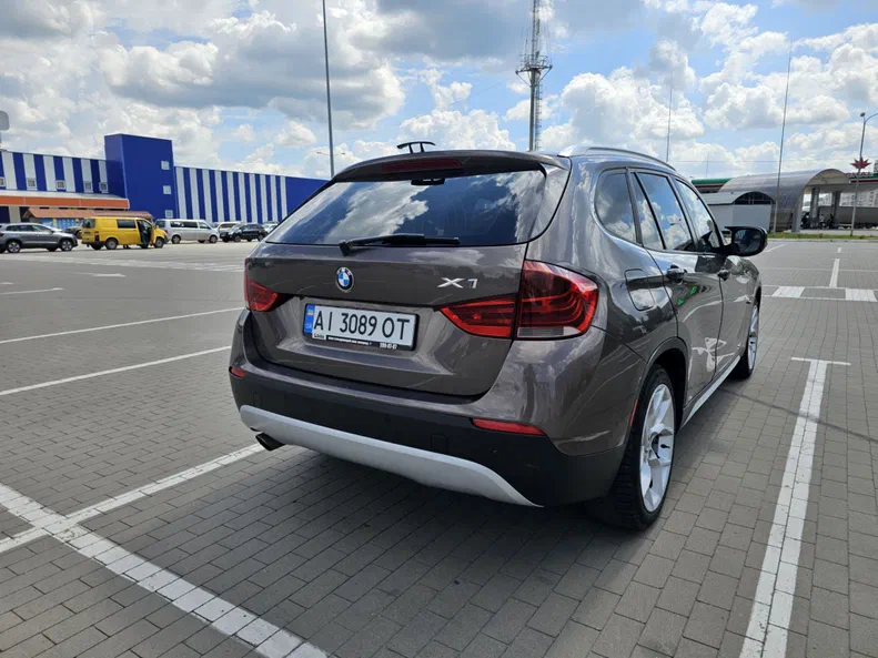 BMW X1 2010 - 11