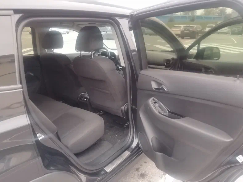 Chevrolet Orlando 2012 - 9