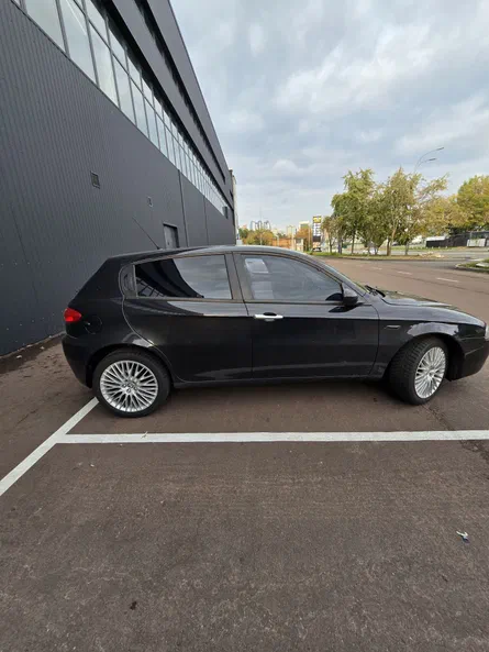 Alfa Romeo 147 2006 - 6