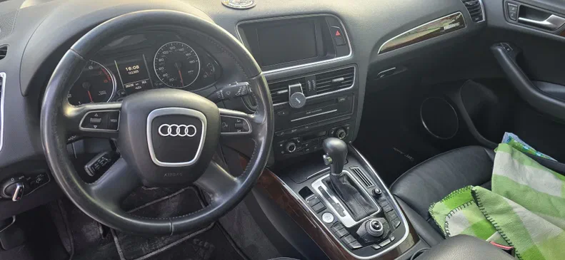 Audi Q5 2011 - 16
