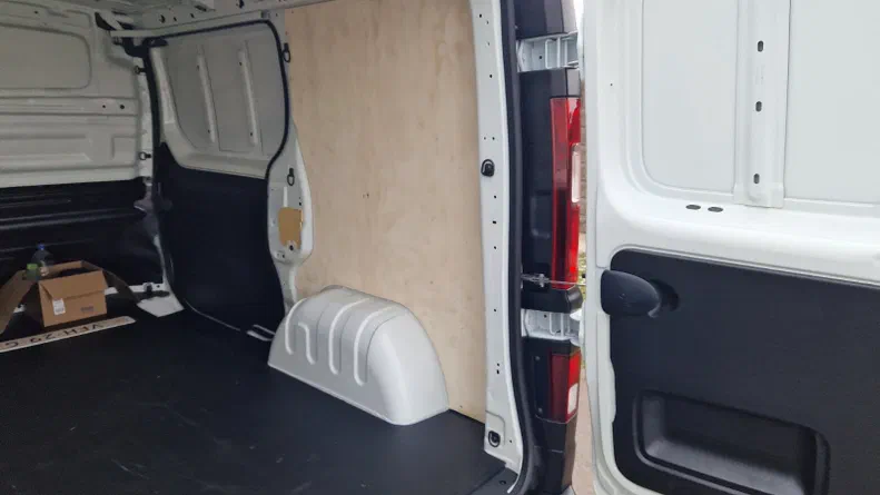 Nissan NV300 2019 - 17