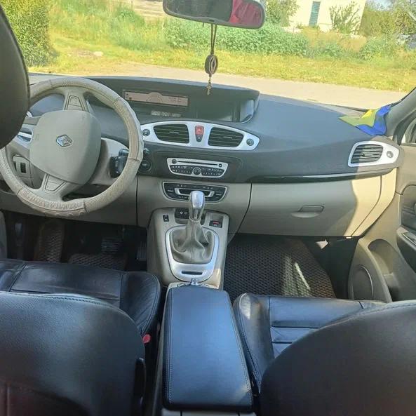 Renault Scenic 2009 - 6