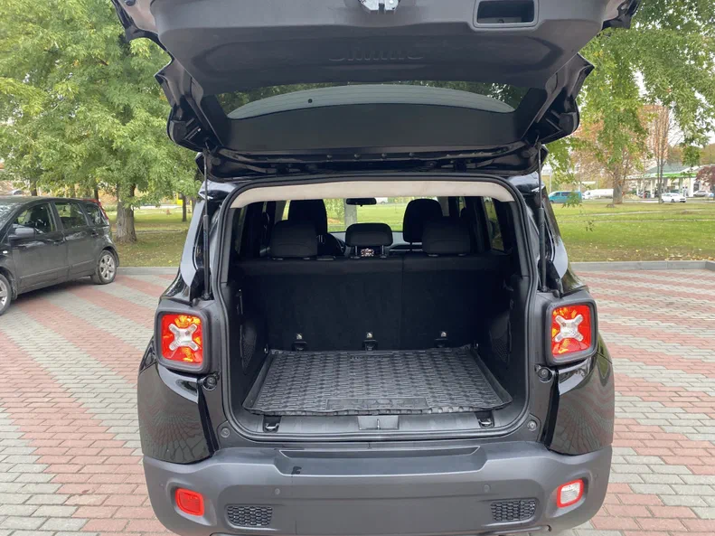 Jeep Renegade 2018 - 23