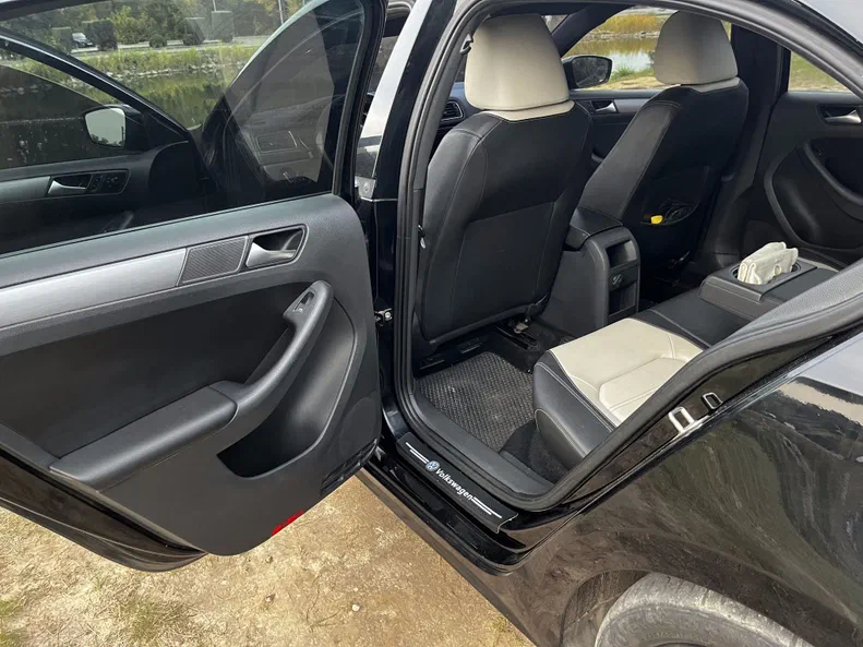 Volkswagen Jetta 2015 - 5