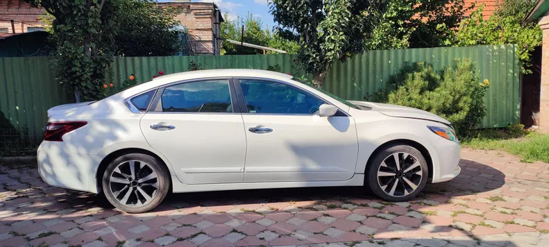 Nissan Altima 2017 - 9