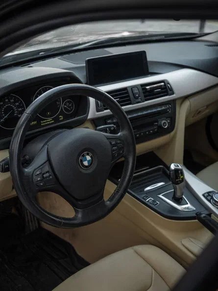 BMW 3 серія 2014 - 9