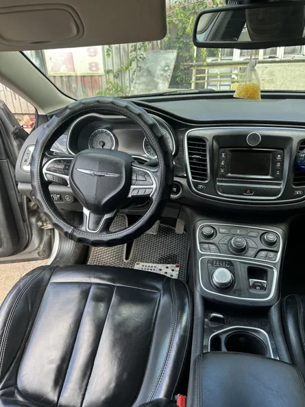 Chrysler 200 2014 - 10