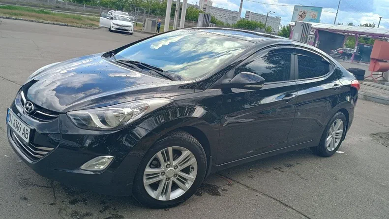 Hyundai Elantra 2013