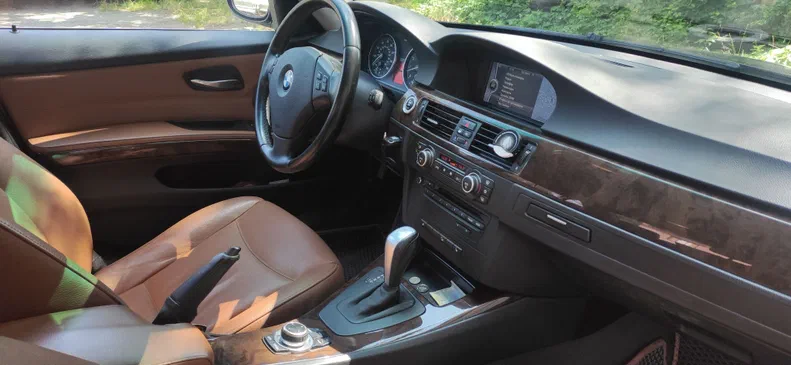 BMW 3 серии 2009