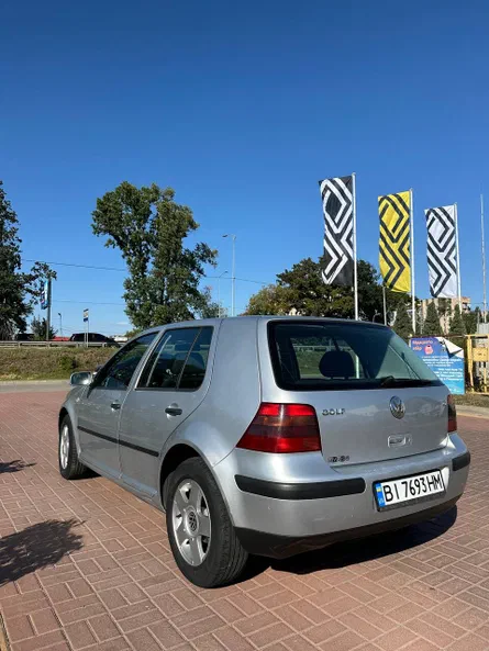 Volkswagen Golf 2002