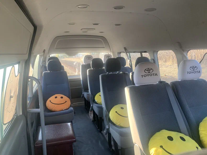 Toyota HiAce 2008 - 6