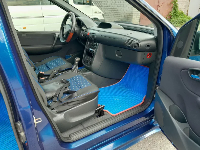 Mercedes-Benz Vaneo 2002 - 7