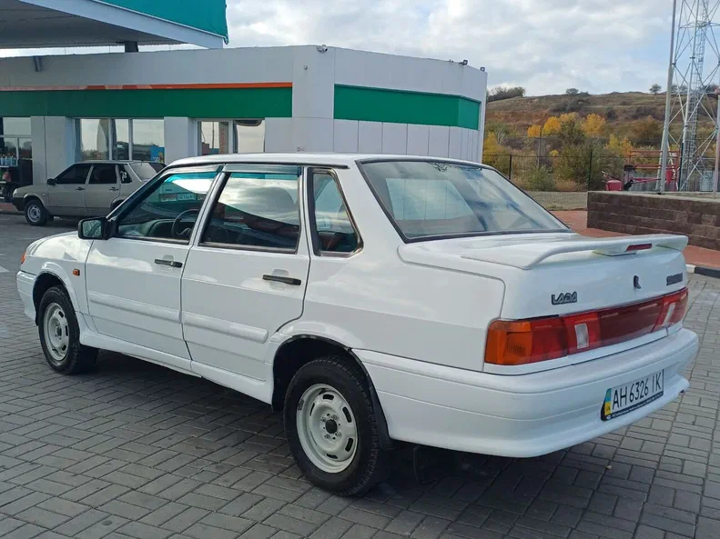 Lada (ВАЗ) 2115 2012