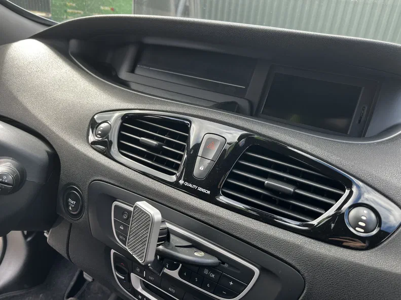 Renault Scenic 2011 - 8