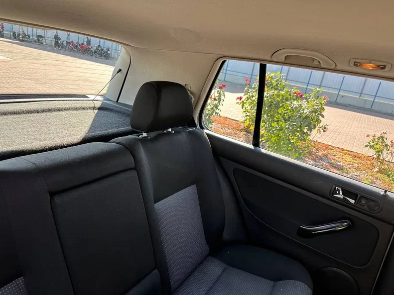 Volkswagen Golf 2002