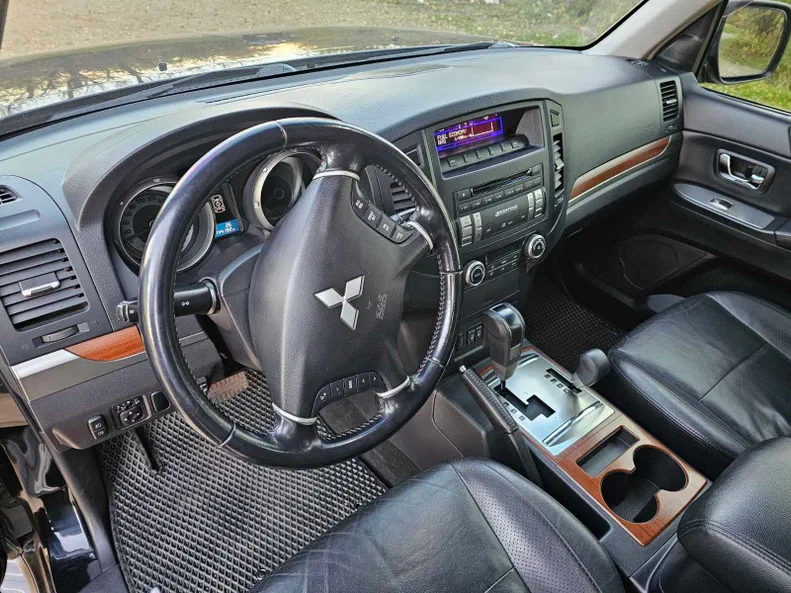 Mitsubishi Pajero 2007 - 15