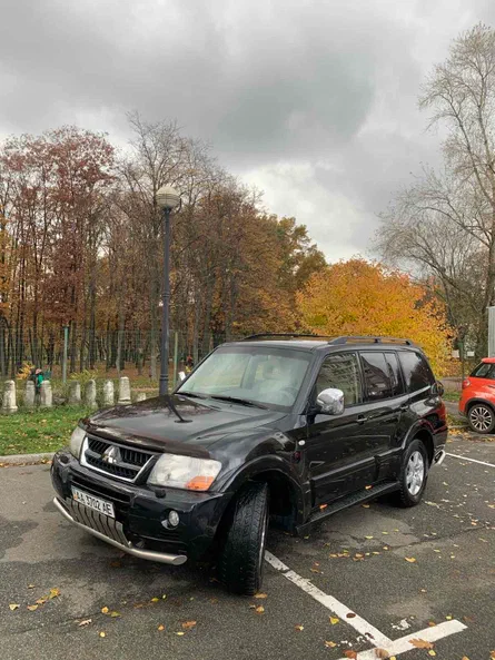 Mitsubishi Pajero 2005