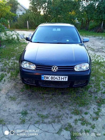 Volkswagen Golf 2000