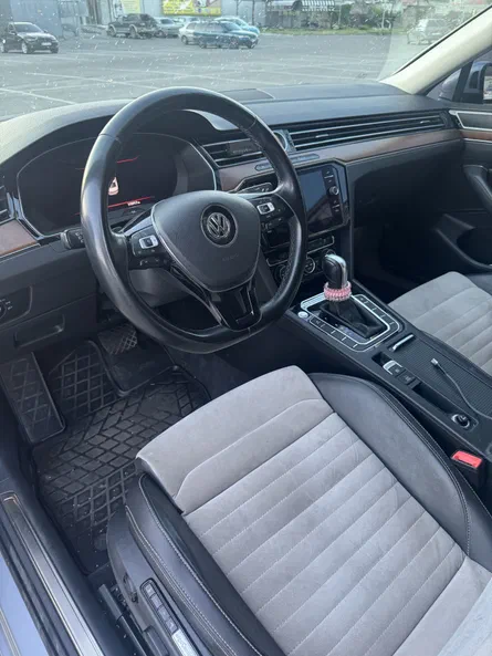 Volkswagen Passat 2018 - 9