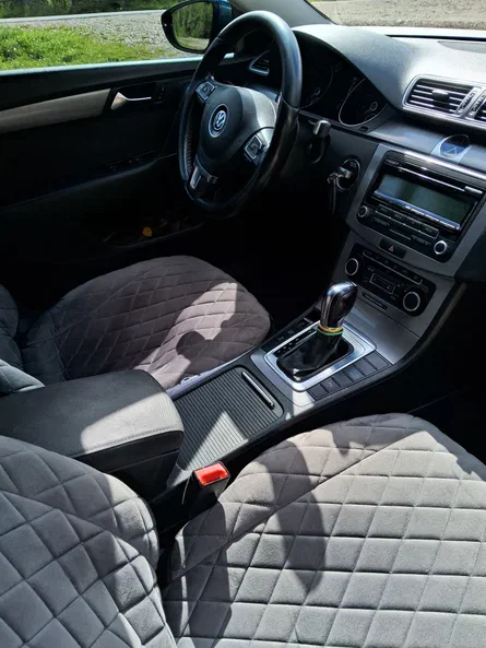 Volkswagen Passat 2011 - 7