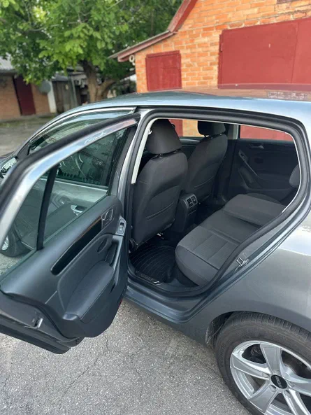 Volkswagen Golf 2011