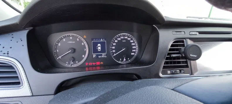 Hyundai Sonata 2015 - 9